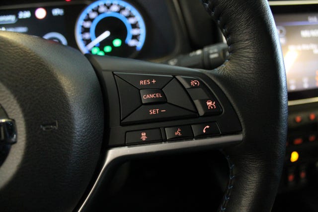 2021 NISSAN LEAF - 11