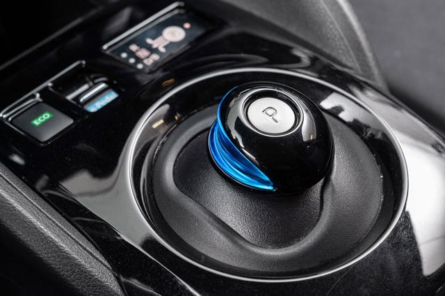 2021 NISSAN LEAF - 16