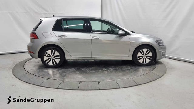 WVWZZZAUZJ8907443 2018 VOLKSWAGEN GOLF-5