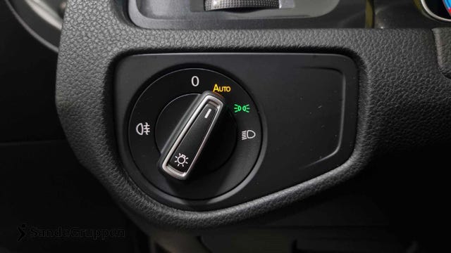 2018 VOLKSWAGEN GOLF - 12