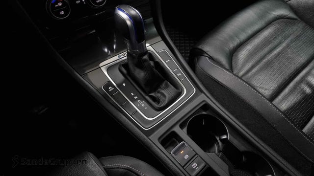 2018 VOLKSWAGEN GOLF - 17
