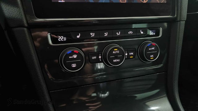 2018 VOLKSWAGEN GOLF - 18