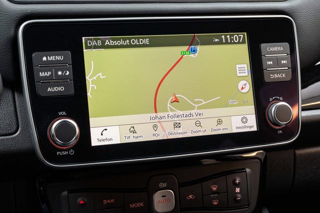 2022 NISSAN LEAF - 23
