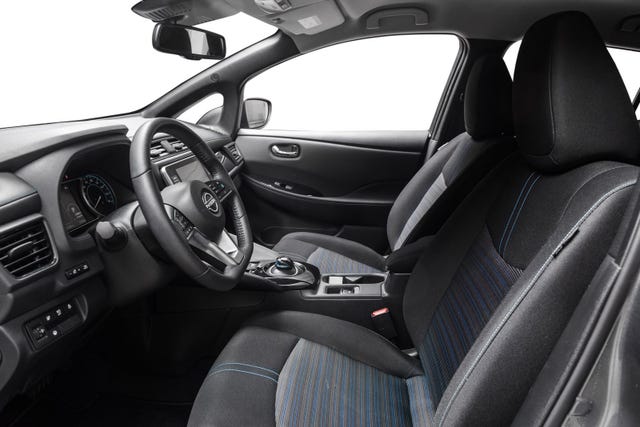 2022 NISSAN LEAF - 10