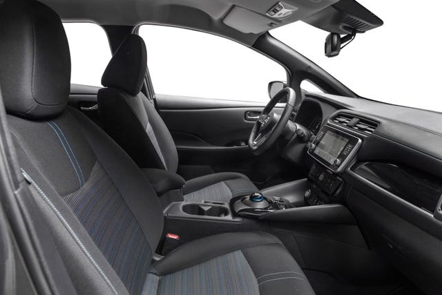 2022 NISSAN LEAF - 23