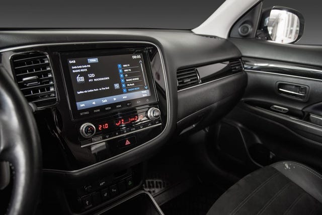2020 MITSUBISHI OUTLANDER - 13