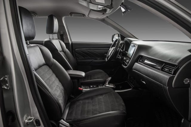 2020 MITSUBISHI OUTLANDER - 24