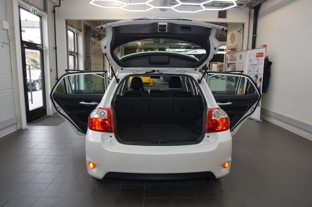 2013 TOYOTA AURIS - 16