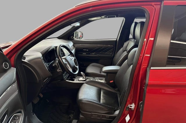 2020 MITSUBISHI OUTLANDER - 10