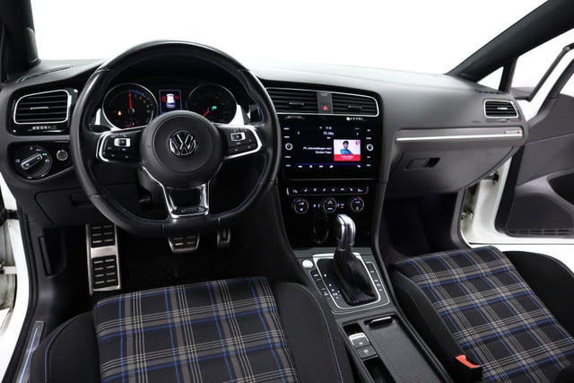 2019 VOLKSWAGEN GOLF - 11