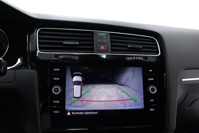2019 VOLKSWAGEN GOLF - 19