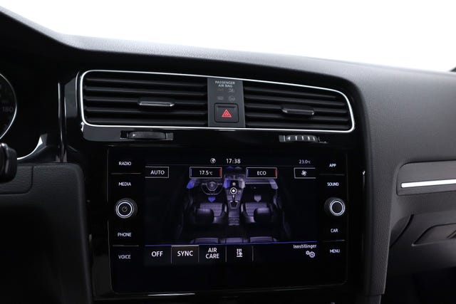 2019 VOLKSWAGEN GOLF - 18