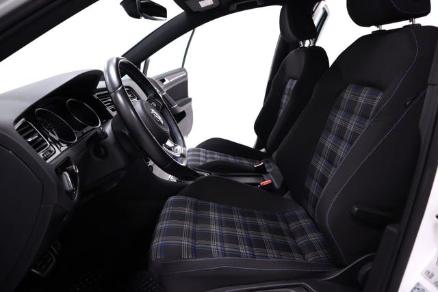 2019 VOLKSWAGEN GOLF - 21
