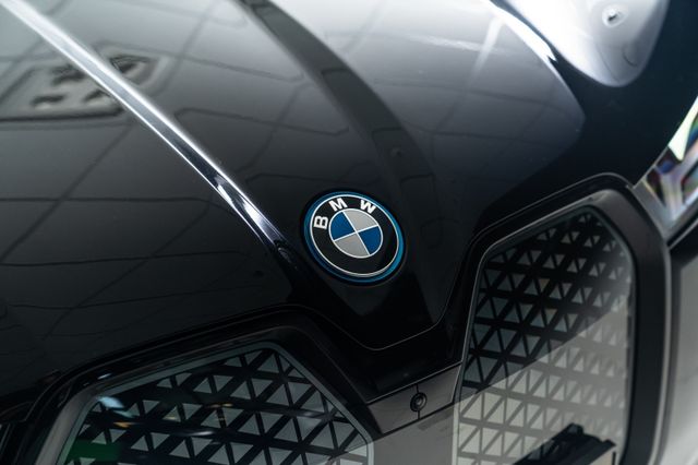 2022 BMW IX XDRIVE 40 - 12
