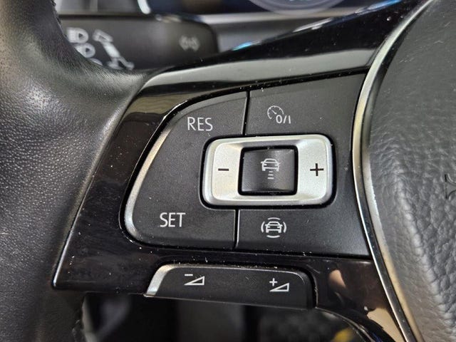 2019 VOLKSWAGEN GOLF - 9