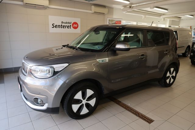 KNAJX81EFH7018329 2017 KIA SOUL-2