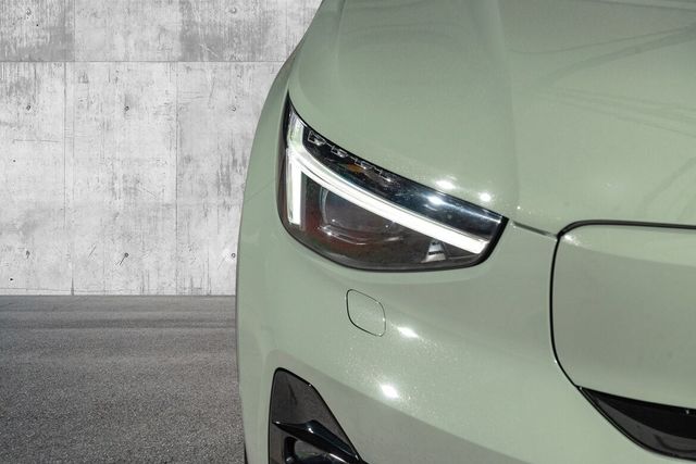 2024 VOLVO C40 - 4