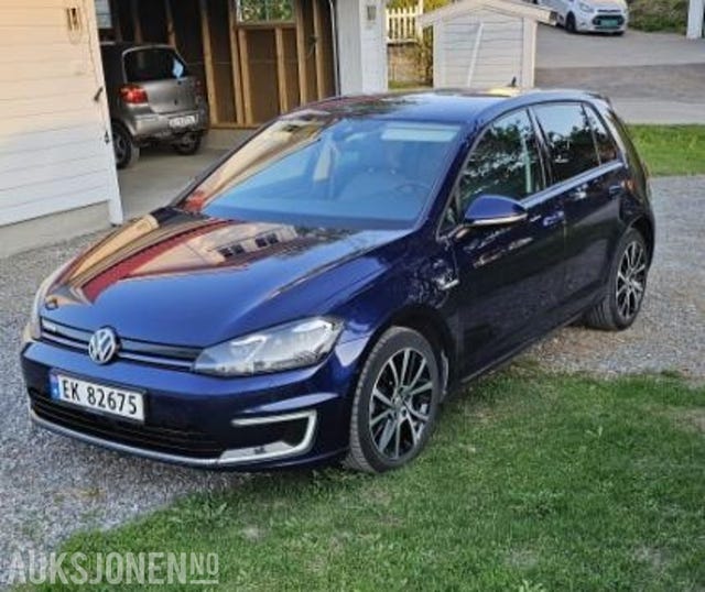 WVWZZZAUZJW909454 2018 VOLKSWAGEN GOLF-0