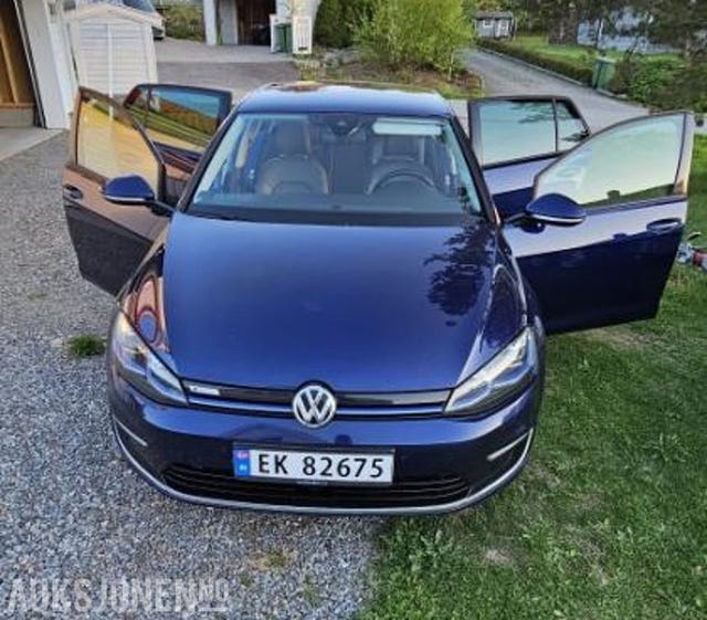 WVWZZZAUZJW909454 2018 VOLKSWAGEN GOLF-1