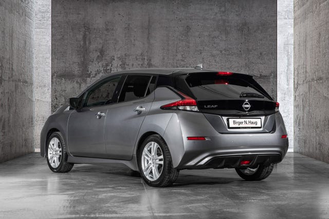 2022 NISSAN LEAF - 9