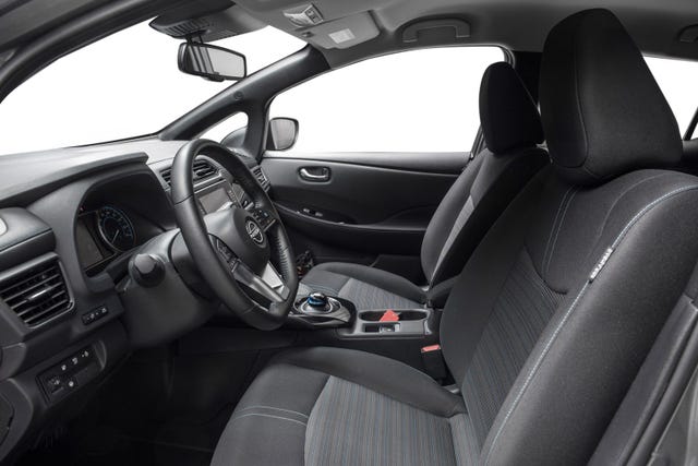 2022 NISSAN LEAF - 10