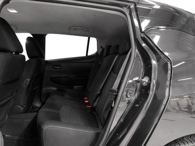 2018 NISSAN LEAF - 12