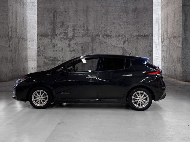 SJNFAAZE1U0016538 2018 NISSAN LEAF-2
