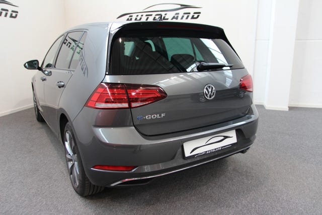 WVWZZZAUZK8903301 2019 VOLKSWAGEN GOLF-4