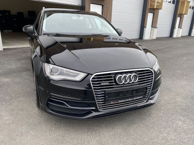 WAUZZZ8V6GA016156 2016 AUDI A3-1