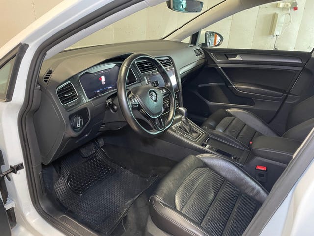 2018 VOLKSWAGEN GOLF - 15