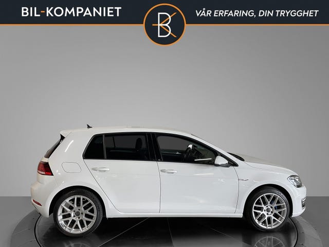 2018 VOLKSWAGEN GOLF - 10