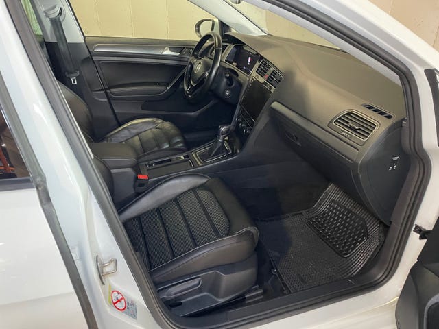 2018 VOLKSWAGEN GOLF - 11