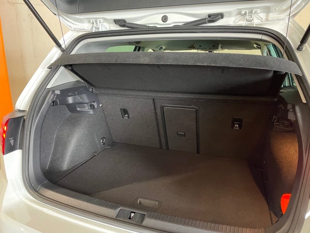 2018 VOLKSWAGEN GOLF - 31