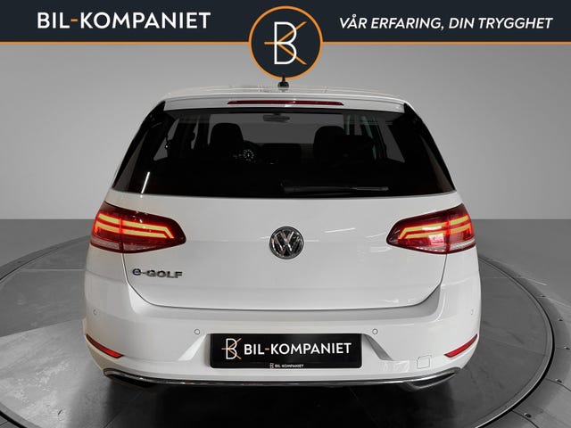 2018 VOLKSWAGEN GOLF - 8