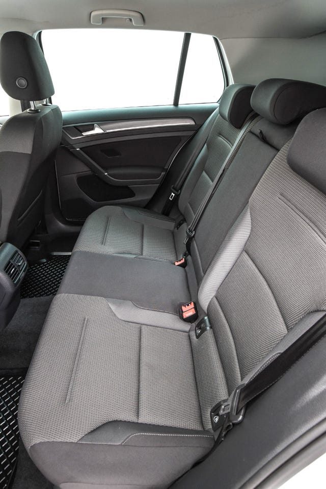 2019 VOLKSWAGEN GOLF - 16