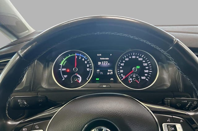 2019 VOLKSWAGEN GOLF - 12