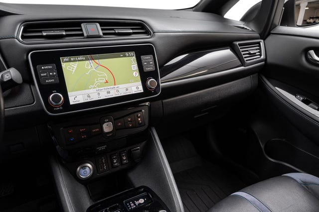 2021 NISSAN LEAF - 15