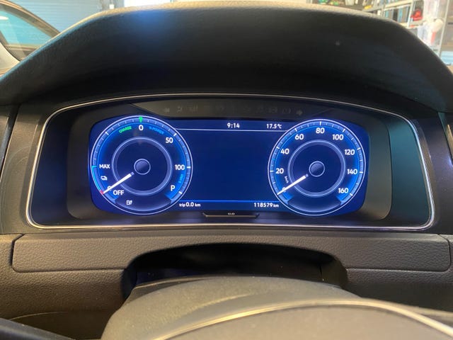 2018 VOLKSWAGEN GOLF - 10