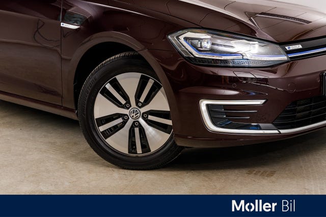 WVWZZZAUZJW900602 2018 VOLKSWAGEN GOLF-4