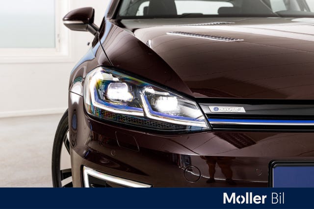 WVWZZZAUZJW900602 2018 VOLKSWAGEN GOLF-3