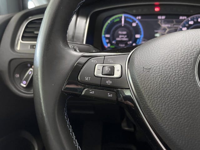 2019 VOLKSWAGEN GOLF - 16