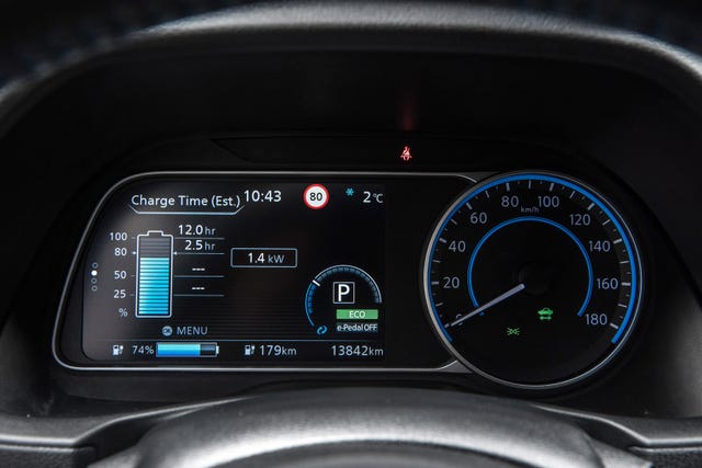 2022 NISSAN LEAF - 17
