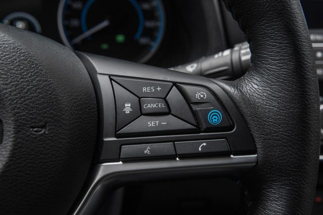 2022 NISSAN LEAF - 16