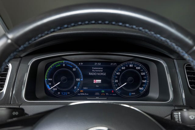 2018 VOLKSWAGEN GOLF - 13