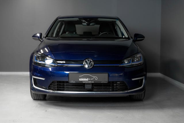 WVWZZZAUZJW901324 2018 VOLKSWAGEN GOLF-1