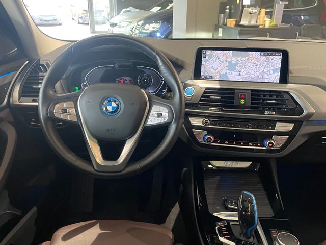 2021 BMW IX3 - 11