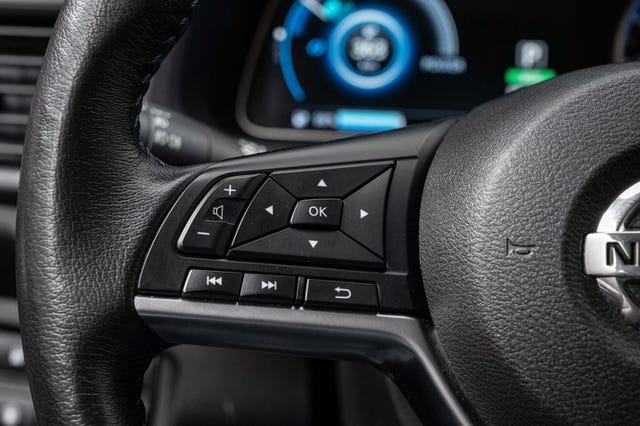2021 NISSAN LEAF - 13