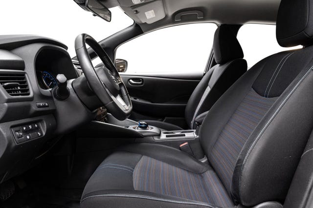 2021 NISSAN LEAF - 10