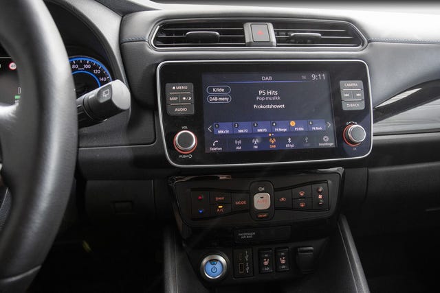 2022 NISSAN LEAF - 15