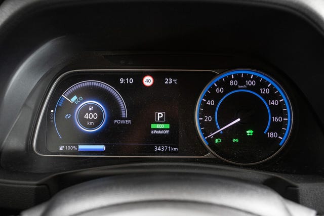 2022 NISSAN LEAF - 12